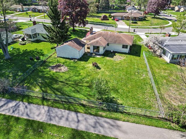 1411 Meadowlane Drive Se, City Of Kentwood, MI 49508