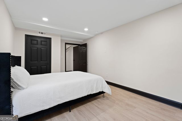 395 Pine L Drive, Buford, GA 30518