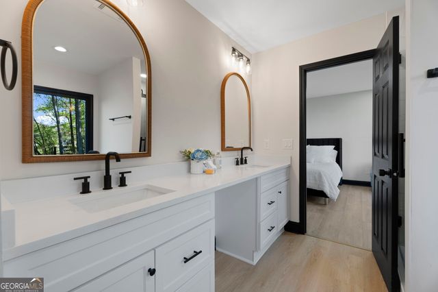 395 Pine L Drive, Buford, GA 30518