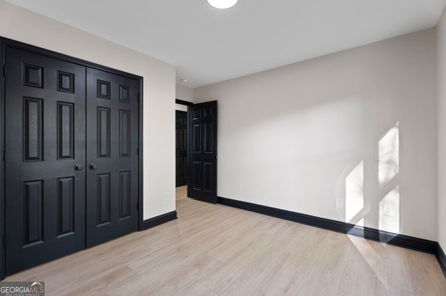 395 Pine L Drive, Buford, GA 30518