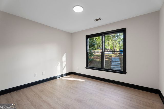 395 Pine L Drive, Buford, GA 30518