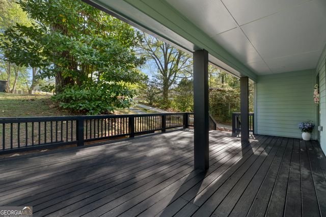 395 Pine L Drive, Buford, GA 30518