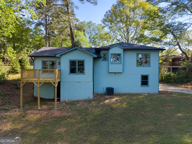 395 Pine L Drive, Buford, GA 30518