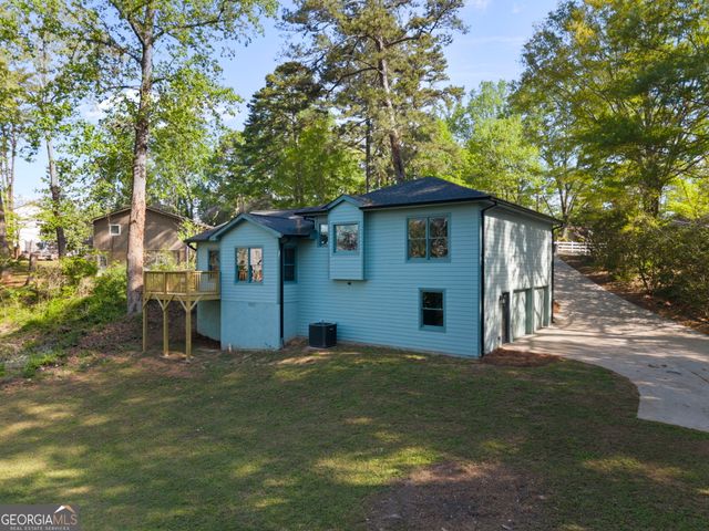 395 Pine L Drive, Buford, GA 30518