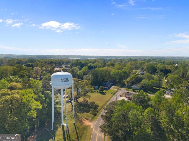 395 Pine L Drive, Buford, GA 30518