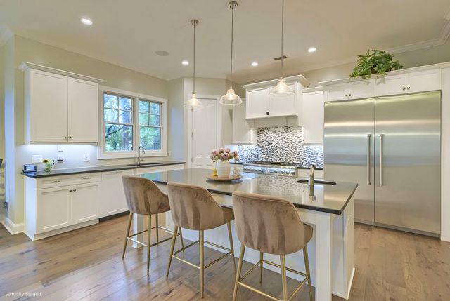 4385 Ten Shillings Way, Ravenel, SC 29470