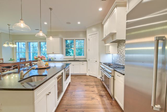 4385 Ten Shillings Way, Ravenel, SC 29470