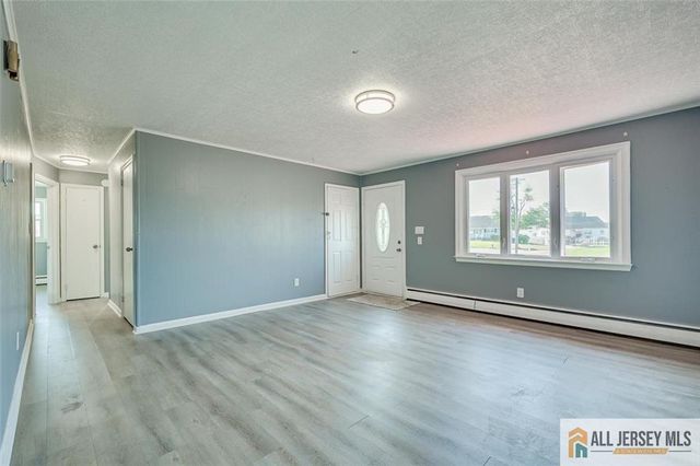 144 Bond Street, Iselin, NJ 08830