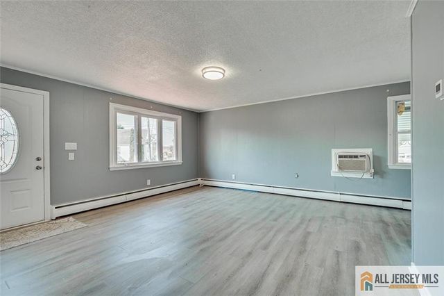 144 Bond Street, Iselin, NJ 08830