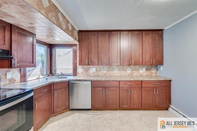 144 Bond Street, Iselin, NJ 08830