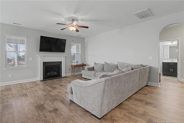 47 Pinnacle Drive, Spring Lake, NC 28390