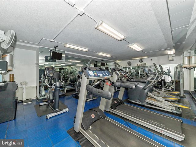 10401 GROSVENOR PL #1704, Rockville, MD 20852