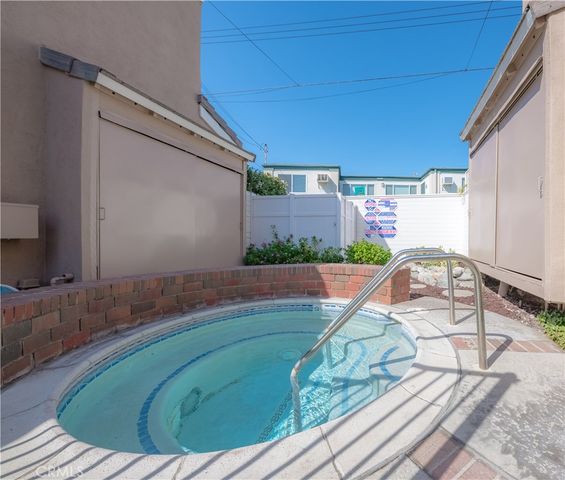 10732 Knott, Stanton, CA 90680