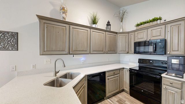 3033 E CANYON GLEN LOOP, Spanish Fork, UT 84660