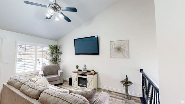 3033 E CANYON GLEN LOOP, Spanish Fork, UT 84660