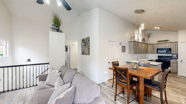 3033 E CANYON GLEN LOOP, Spanish Fork, UT 84660