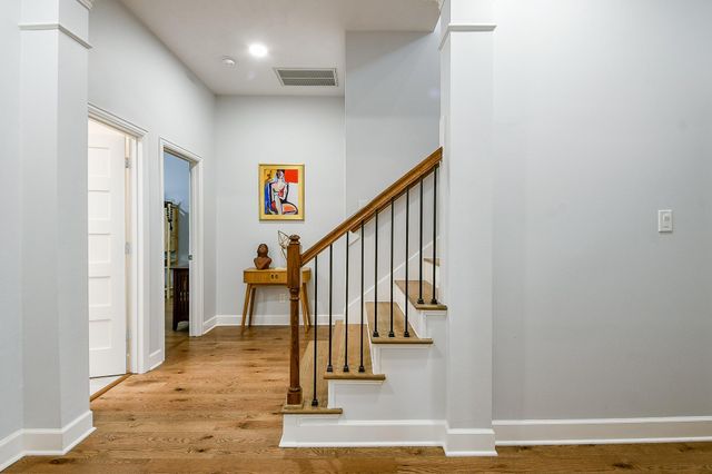 2442 Chimney Rock Road, Houston, TX 77056