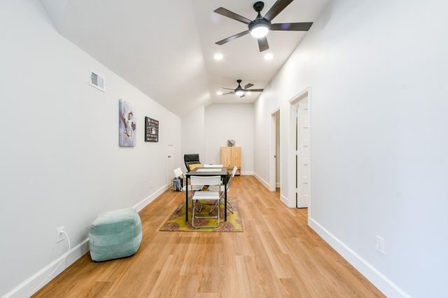 2442 Chimney Rock Road, Houston, TX 77056