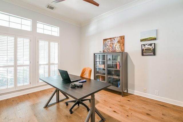 2442 Chimney Rock Road, Houston, TX 77056