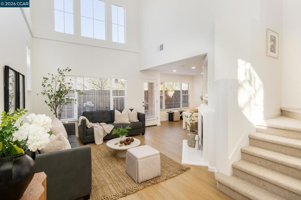 Image 2 of property listing at 7110 Briza Loop, San Ramon, CA 94582