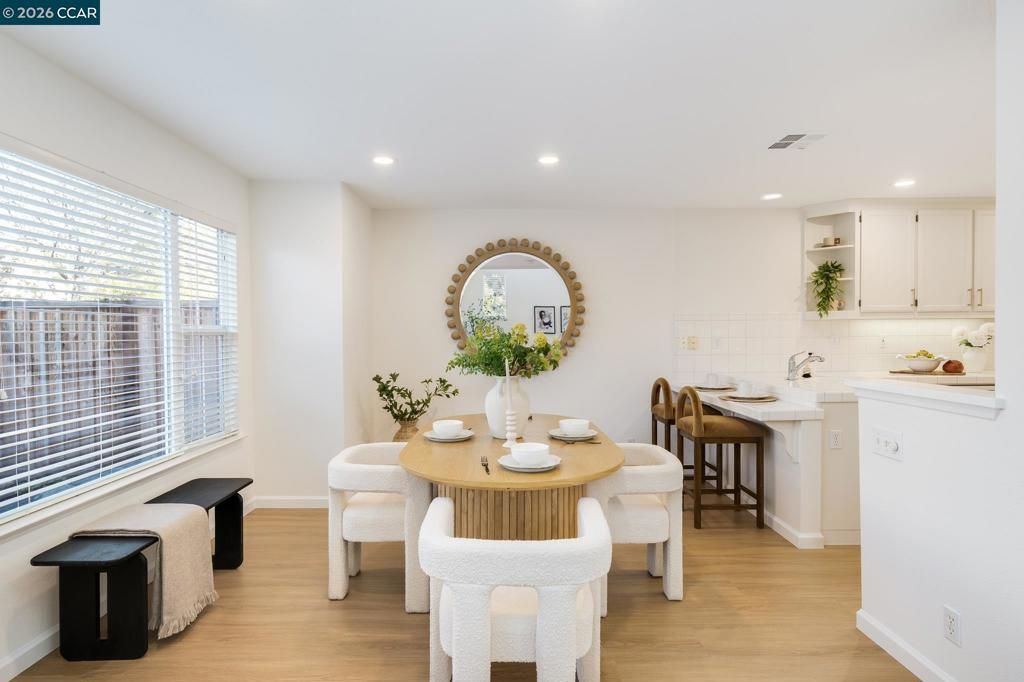 Image 6 of property listing at 7110 Briza Loop, San Ramon, CA 94582