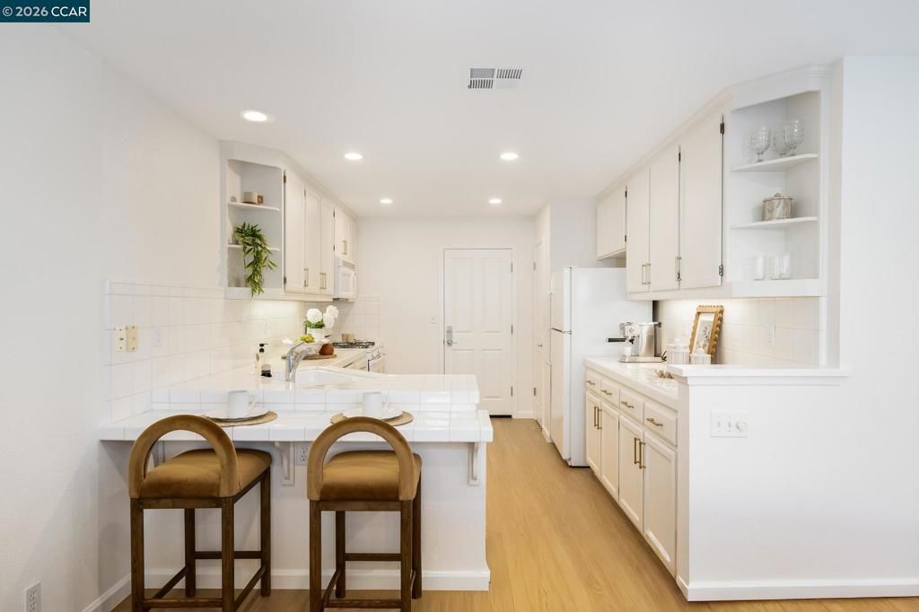 Image 8 of property listing at 7110 Briza Loop, San Ramon, CA 94582