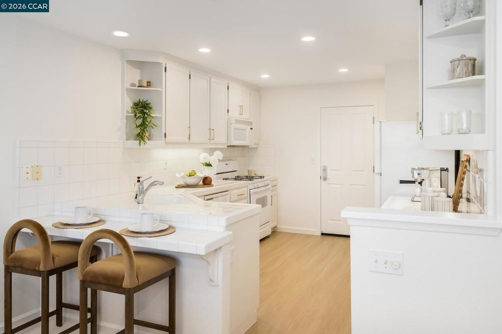 Image 9 of property listing at 7110 Briza Loop, San Ramon, CA 94582