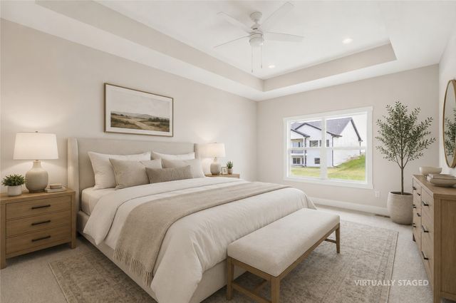 17526 Northview Drive, Urbandale, IA 50263