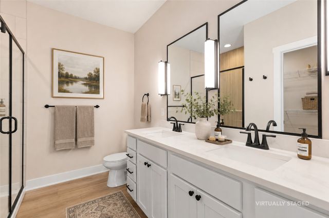 17526 Northview Drive, Urbandale, IA 50263