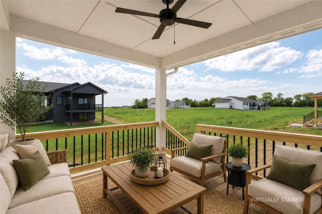 17526 Northview Drive, Urbandale, IA 50263