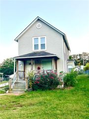 218 E Kay Street, Lansing, KS 66043