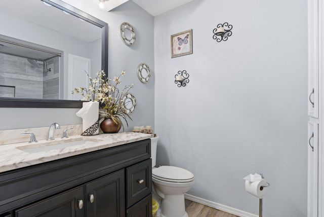 719 N Briarwood Rd, Derby, KS 67037