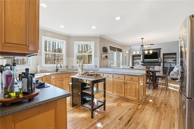 642 Gold Valley Pass, Canton, GA 30114