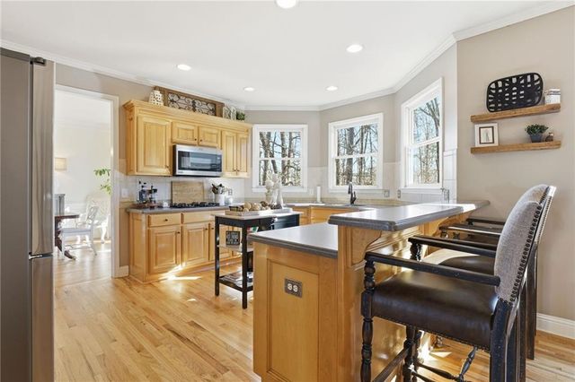 642 Gold Valley Pass, Canton, GA 30114