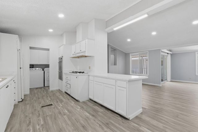 353 Millpond Drive 353, San Jose, CA 95125