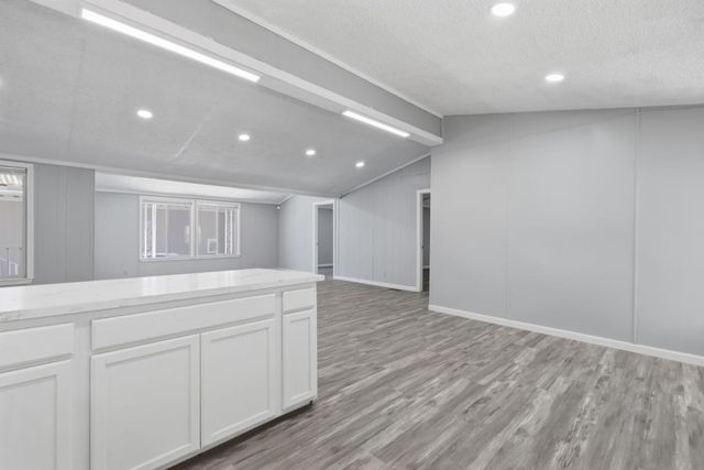 353 Millpond Drive 353, San Jose, CA 95125