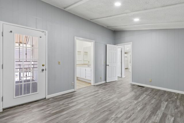 353 Millpond Drive 353, San Jose, CA 95125