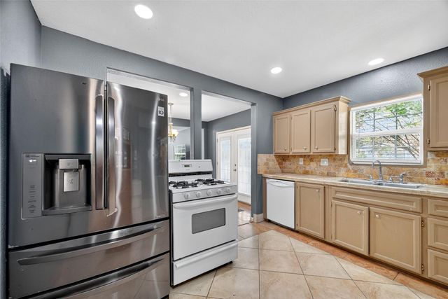 7103 Hemlock Street, Houston, TX 77087