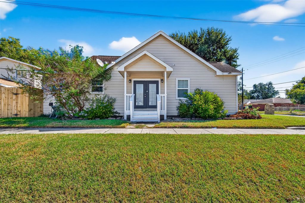 7103 Hemlock Street, Houston, TX 77087