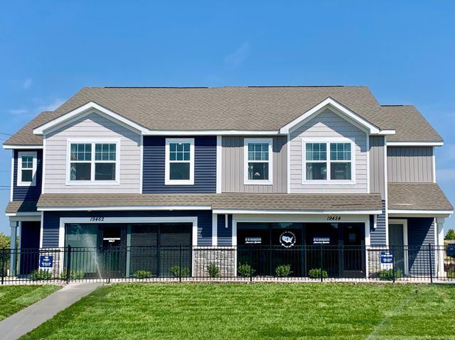 19454 136th Avenue N, Rogers, MN 55374