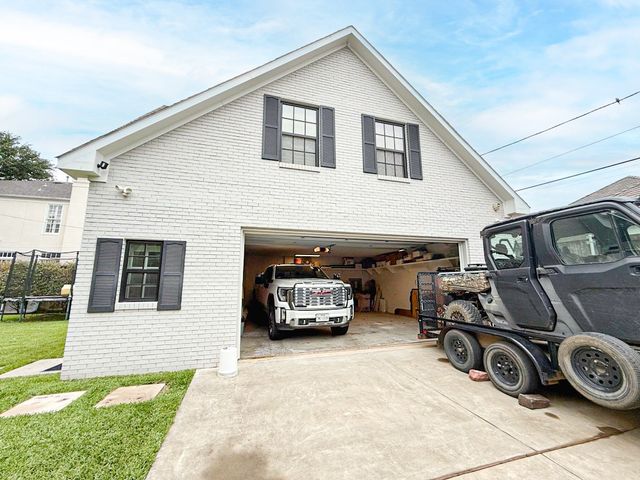4500 San Carlos Street, University Park, TX 75205