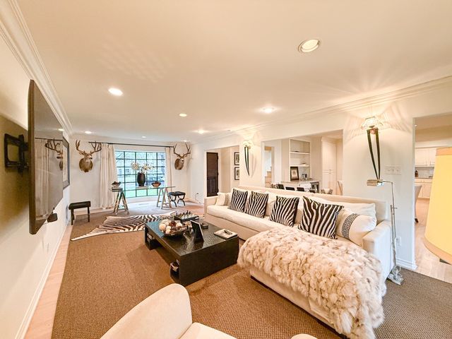 4500 San Carlos Street, University Park, TX 75205