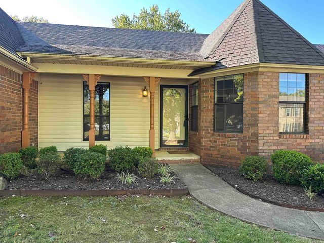 915 Heather Circle, Conway, AR 72034