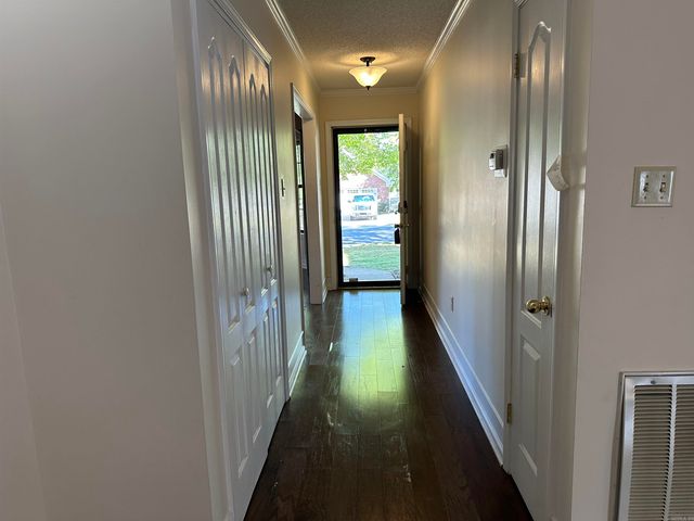 915 Heather Circle, Conway, AR 72034