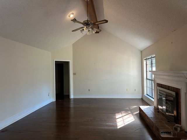 915 Heather Circle, Conway, AR 72034