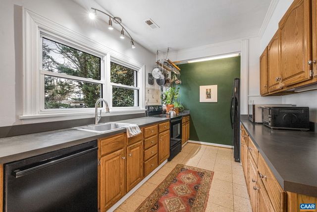 810 TUNLAW PL, Charlottesville, VA 22903