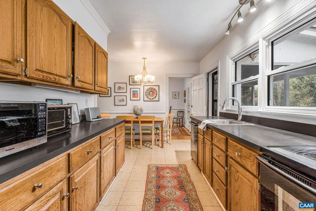 810 TUNLAW PL, Charlottesville, VA 22903