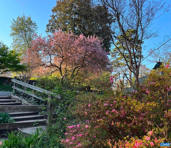810 TUNLAW PL, Charlottesville, VA 22903