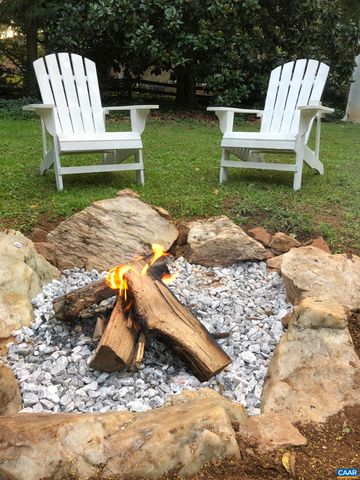 810 TUNLAW PL, Charlottesville, VA 22903