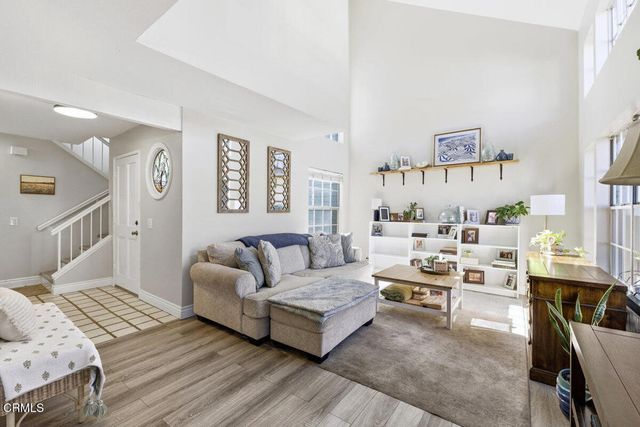 9813 Sweetwater Lane, Ventura, CA 93004